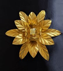 applique murale fleur