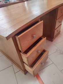 Grand bureau d'administration 