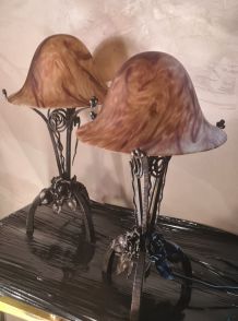 paire de lampe fer forgé art nouveau  avec pate de  verre  m