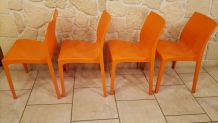 Suite 4 chaises vintage orange 