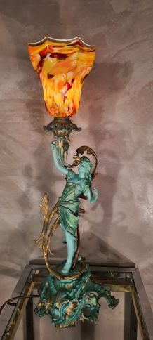 tres ancienne  1900  lampe  en regule  patiné  vert et bronz
