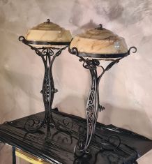 paires de  grande lampes fer forgé  1900 a 30  abat jour en 
