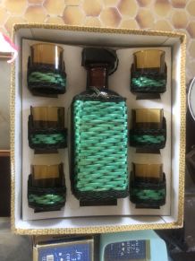 Service et carafe à liqueur