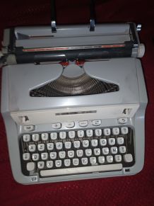 Machine à écrire Japy