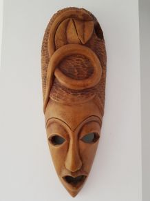 masque africain en bois