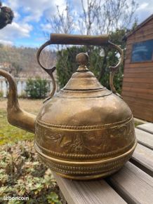 Ancienne Théière Artisanal Laiton - Perles au motif Oiseau I