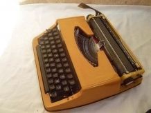Machine à écrire Brother Deluxe 800