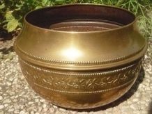 cache pot , métal , vintage