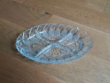 Plat à apéritif à compartiments 