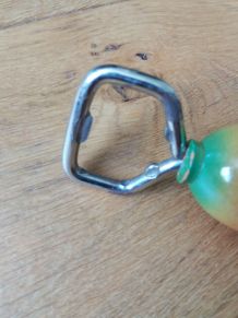 Décapsuleur carotte