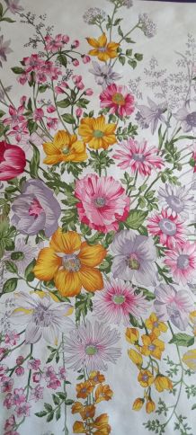 Foulard Pierre Cardin en soie