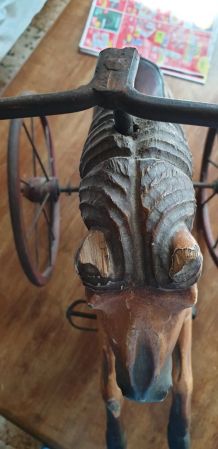 TRICYCLE VINTAGE CHEVAL