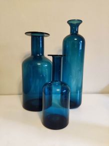  3 vases-bouteilles bleues