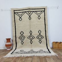 Tapis Marocain Authentique 248x158 cm.