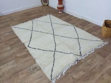 Tapis Marocain Authentique 214x146 cm.