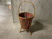 Travailleuse en rotin