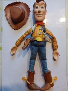 Woody -Toy Story parle Français