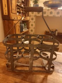 Porte bouteille en métal 
