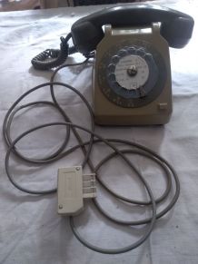 Téléphone vintage cadran à roue