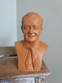 Buste de Pagnol signé Marius Chave en terre cuite