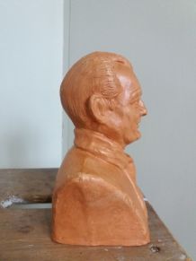 Buste de Pagnol signé Marius Chave en terre cuite