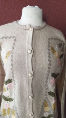 Cardigan laine et mohair avec boutons métal et nacre 