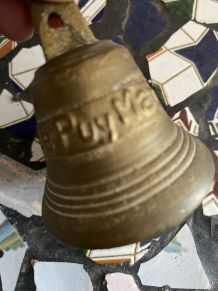 Clochette ancienne en bronze Le Puy Mary.