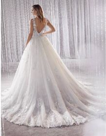 Robe de mariée Princess Demetrios 1008