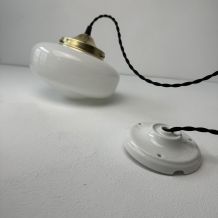 ANCIENNE SUSPENSION VINTAGE EN OPALINE  20 CM