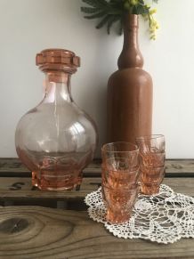 Carafe et 6 shooters rose assorties 