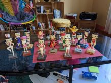 14 figurines Betty boop en resine