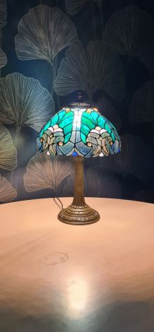 lampe de table de style verre  tiffany belle couleur  45x35 