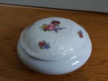 Bonbonnière sucrier boite Véritable Porcelaine