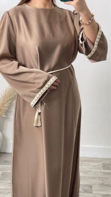 Robe longue en satin mastour ramadan l’aid orientale taupe