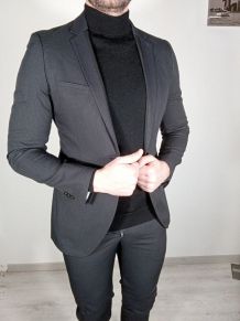 Élégant costume homme gris/noir à petits points brice slim