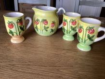 Pichet et 3 mugs peint main vintage 