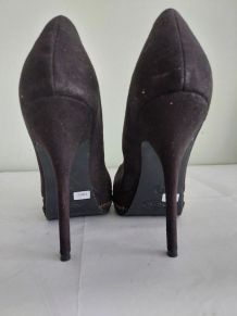 186C* New LOOK jolis escarpins noirs high heels (39)