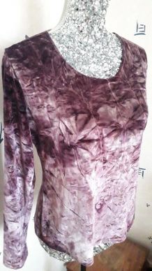 Magnifique top très très doux tissu velours à reflets