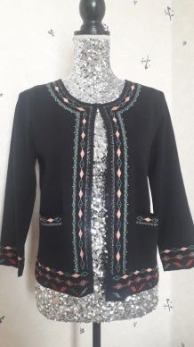 Sublime gilet épais, brodé 100% coton, perles cousues