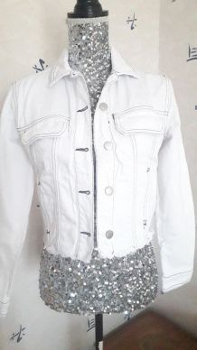 Magnifique petite veste blanche jean 100% coton