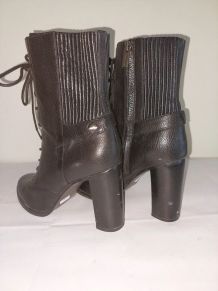 28C* Michael KORS jolies boots noires cuir (40)