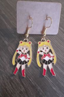Boucles d'oreilles Sailor Moon 