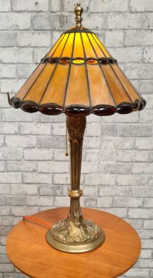 grande lampe bronze massif art nouveau  1900 ,abat jour tiff