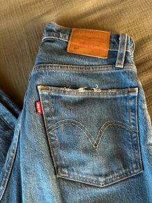 Jean Levi’s 501 Crop