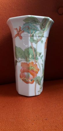 Vase vintage en porcelaine de Limoges 