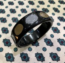 Bracelet jonc résine noire à inclusions vintage