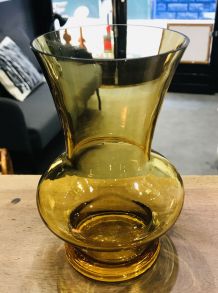 Vase trompette verre soufflé vintage Pologne