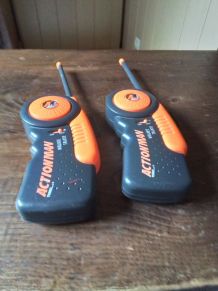 2 talkies-walkies action man 