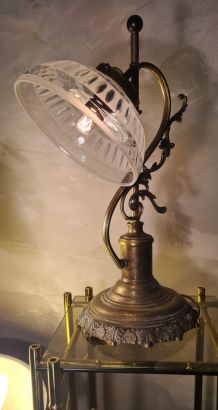 grande lampe art nouveau, 42x26  avec abat jour verre ciselé