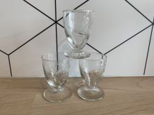 3 verres à liqueur en cristal